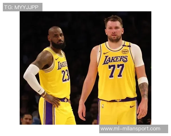 詹东再创佳绩同场砍下30分5篮板5助攻平历史纪录展现强大实力